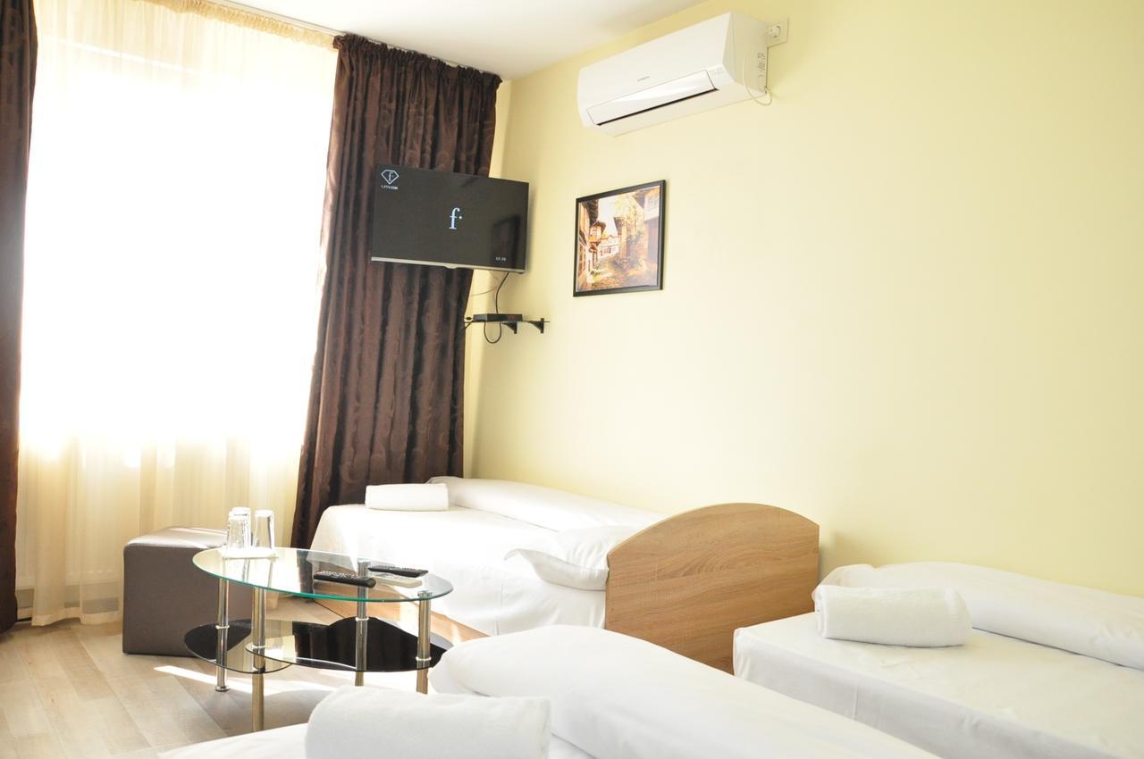 Guest Rooms Simona Opanets Ngoại thất bức ảnh