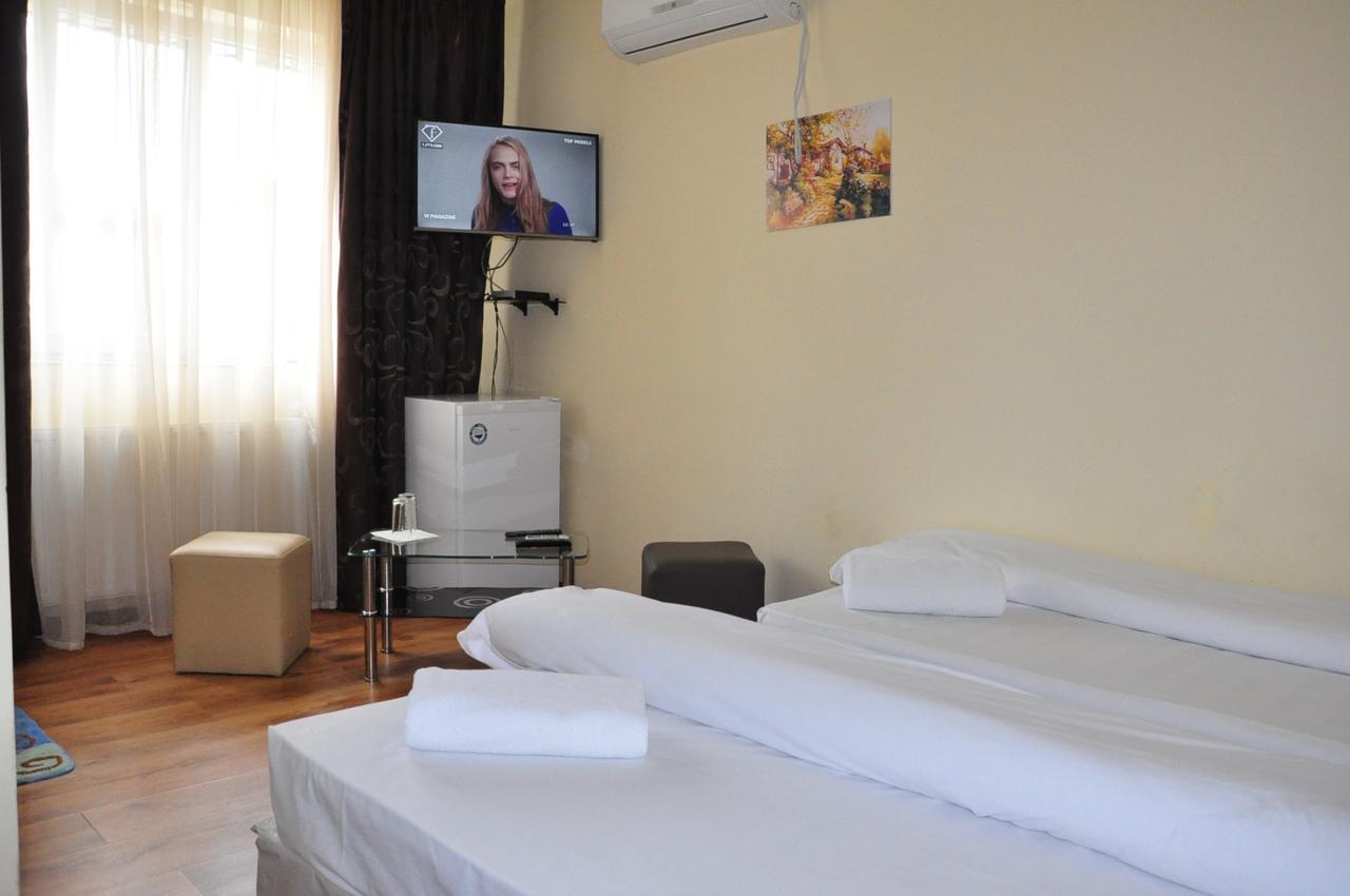 Guest Rooms Simona Opanets Ngoại thất bức ảnh