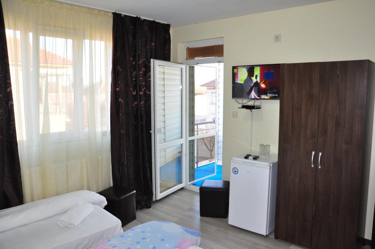 Guest Rooms Simona Opanets Ngoại thất bức ảnh