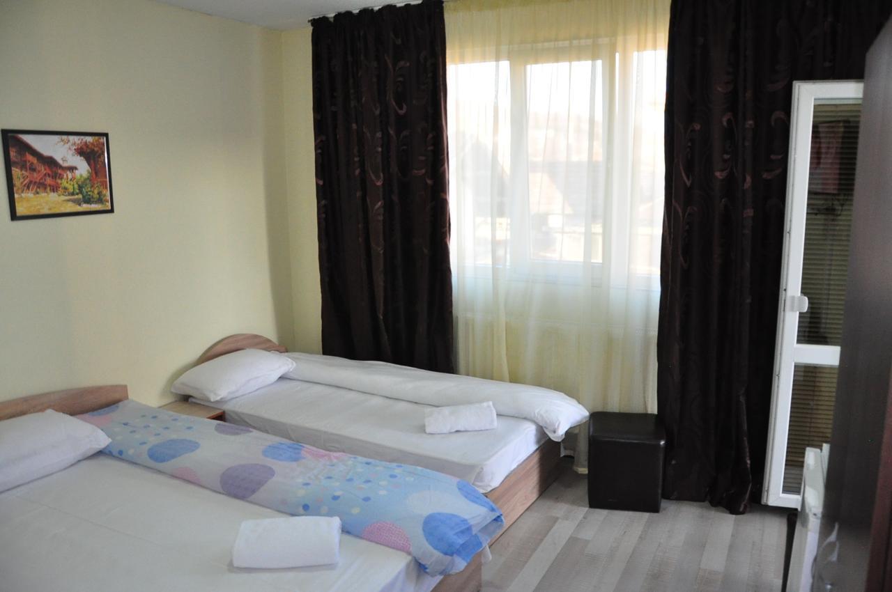 Guest Rooms Simona Opanets Ngoại thất bức ảnh