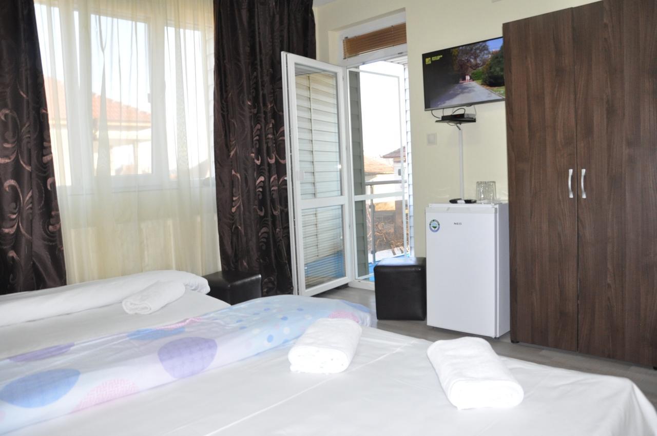 Guest Rooms Simona Opanets Ngoại thất bức ảnh